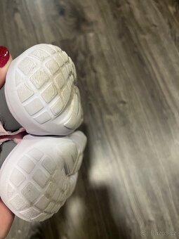 Nike flex runner 2, vel 31 i do tělocvičny, sálovky - 3