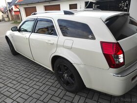 Chrysler 300C 5,7 Hemi - 3