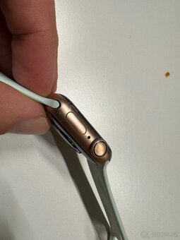 Apple Watch 4 40mm - Rose Gold - 3