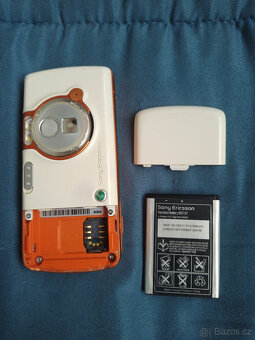 Sony Ericsson W800i - 3