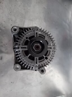 BMW 5 (E60, E61, E64, E65) alternátor, starter - 3