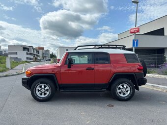 Toyota FJ Cruiser - 3
