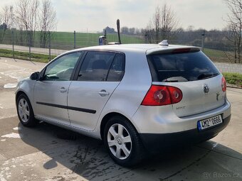 VW Golf V 2007 1.6i 75kW ČR Čtěte celý inzerát - 3