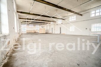 Pronájem haly - 550m2 - v průmyslovém areálu - Kojetín - Mo - 3
