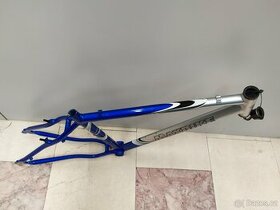 Rám Cross 28" - 3