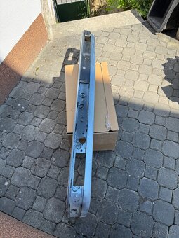 BMW E30 přední nárazník, blatník - 3