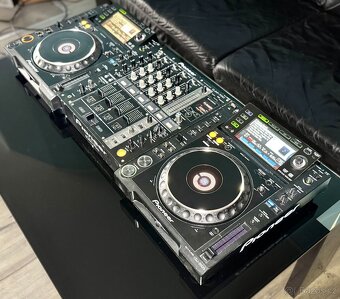 Pioneer CDJ 2000 + DJM 700 - 3