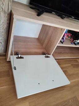 Televizní stolek - 3