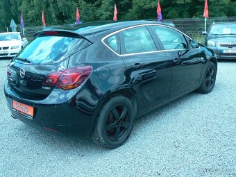 Opel Astra 1.4Turbo -2011 - 3