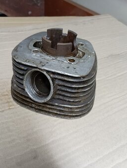 Jawa 90  zbytek dílů - 3