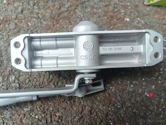 FAB ASSA ABLOY dveřní zavírač - 3