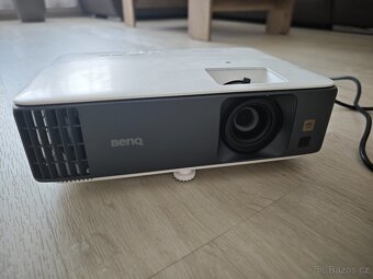 4K projektor BenQ TK700 - 3