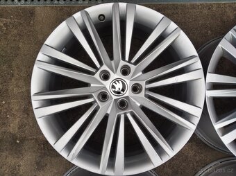Prodám originální sadu disků Škoda Superb III 19" - 3