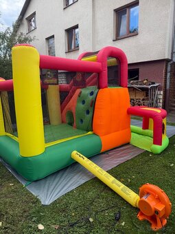 Pronájem skákacího hradu - 3
