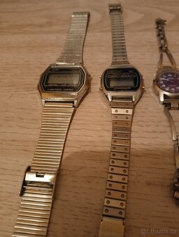 Staré retro hodinky - 3