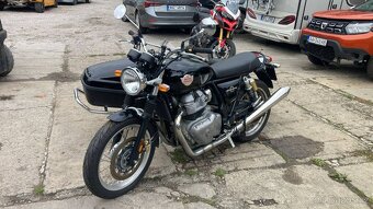 Royal Enfield Interceptor - 3