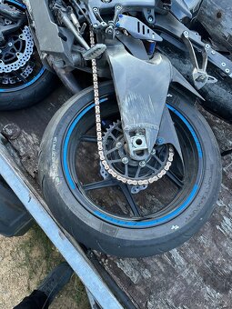 Bouraná Kawasaki ZX600R - 3