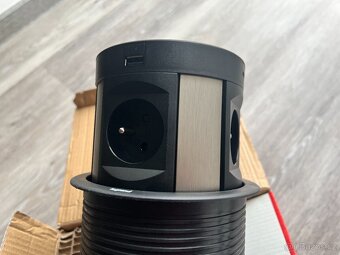 Legrand Incara nábytkový zásuvkový sloupek Tower 120 - 3