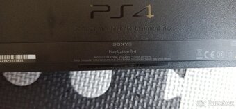 PlayStation 4 500GB herní konzole s příslušenstvím - 3