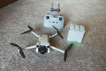 Dron DJI Mini 3 PRO, Fly More Kombo, 3 baterie, filtry - 3