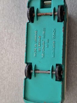 Matchbox Lesney No. 68 – Mercedes Coach - 3