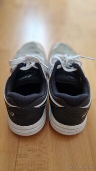 Tenisky, sálovky Asics Upcourt 4, velikost 39 - 3