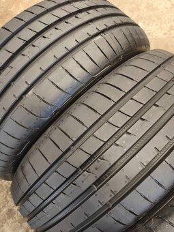 215/45/18 - 3