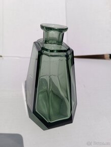 Stará karafa - kubizmus - 3