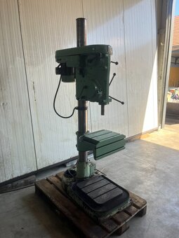 131. Sloupová vrtačka VS 32 - 3