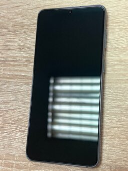 Samsung Galaxy S21 128GB Šedý - 3