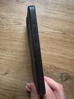 Kryt na IPhone 15 Pro - 3