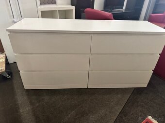 Hezká bílá dlouhá 6 šuplíková komoda IKEA MALM - 3