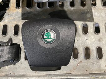 Prodám sadu airbagu Škoda Fabia II - 3
