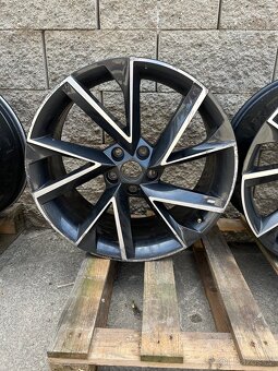 Prodám originální alu kola Škoda Vega R19 - 3