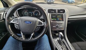 Nejlevnější pronájem taxi/rozvoz Ford Mondeo kombi s polepem - 3