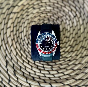 TUDOR Black Bay GMT “Pepsi” - 3