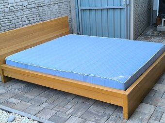 Prodám manželskou postel + Matrací 160cm x 200cm - 3