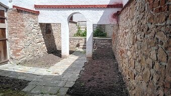 Dům se zahradním atriem Lomnického nám. 75, Ševětín - 3