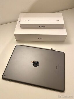 iPad 9. generace 64GB Wi-Fi Space Gray + Apple Pencil - 3