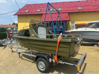 India 431 laminátový motorový člun - NOVÝ - 3