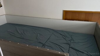 Patrová postel se stolem a skříní - 3