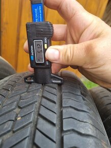 Prodám letní pneu 215/70 R16 100H Yokohama - 3