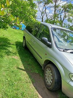 Chrysler Voyager 2.4 108 kW - 3