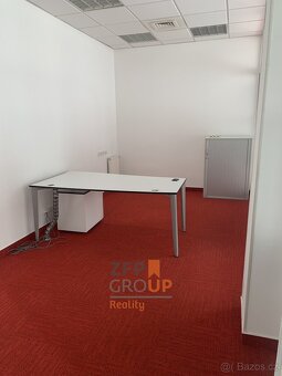 Pronájem obchodního prostoru 121 m2, ulice nám. E. Beneše, M - 3