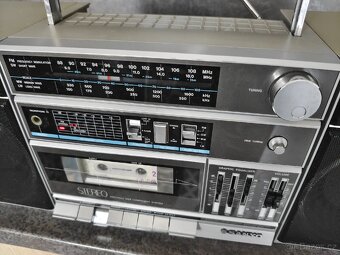 SANYO C10 - 3