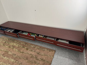 Atypická komoda pod televizi - 3