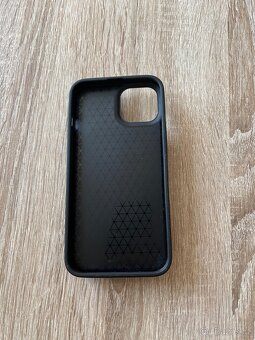 Pouzdra IPhone - 3