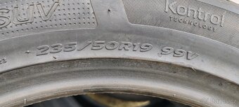 Pneu Hankook 235/50R19 - 3