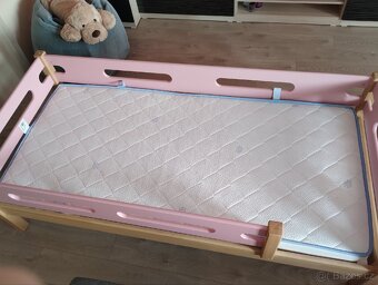 Masivní postel včetně matrace Domestav jako nová - 3