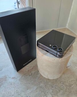 Samsung Z flip 5 512GB graphite - 3